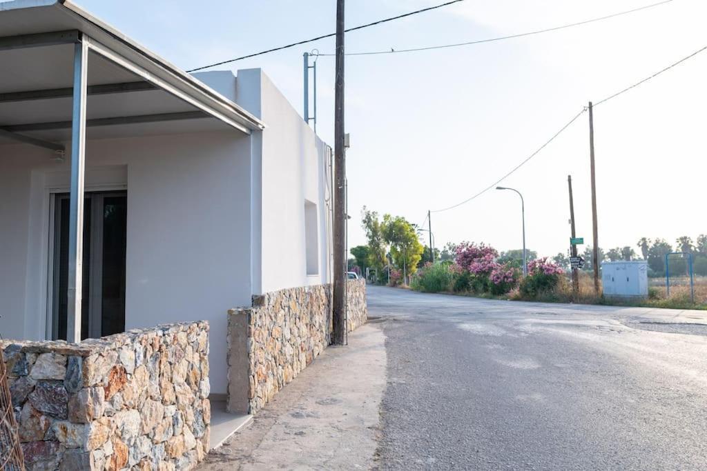 Zografia - Charming House Near The Coast Apartment Marmari  Exterior photo